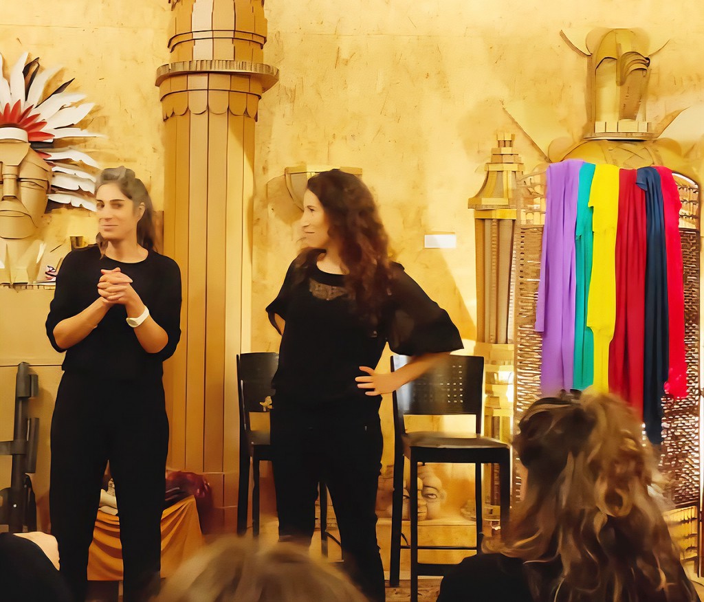 Playback-Theatre-bigger Playback-Theatre-bigger